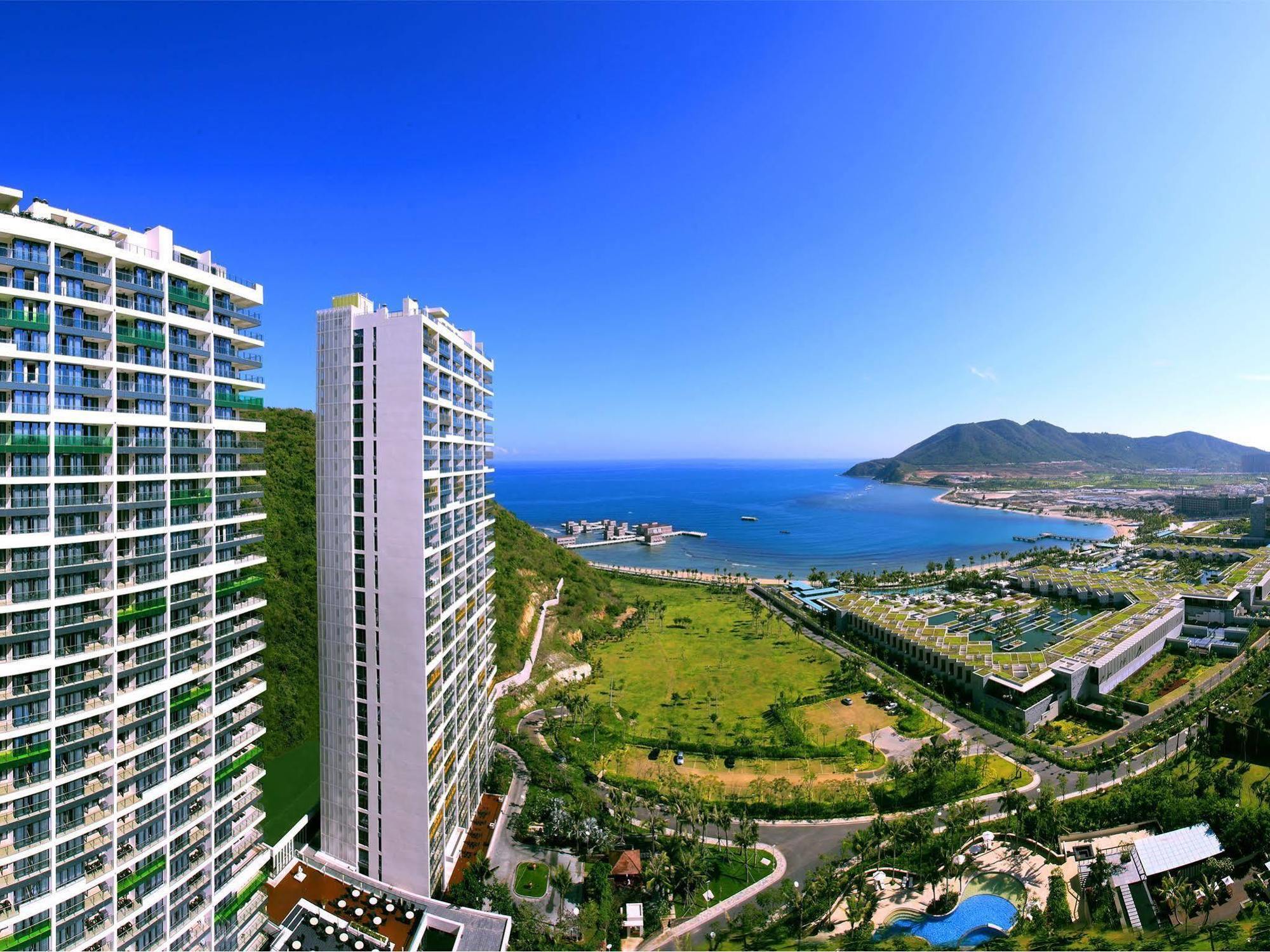 Serenity Coast All Suite Resort Sanya Exterior foto